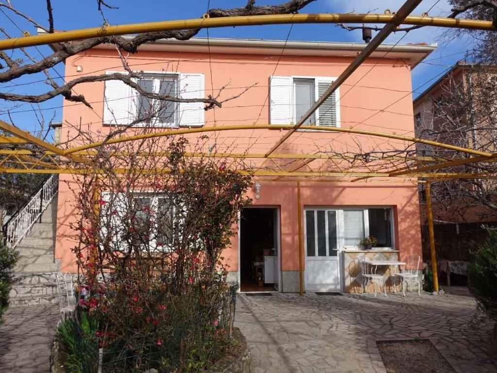 Apartment In Omisalj - Insel Krk 39736 Eksteriør bilde